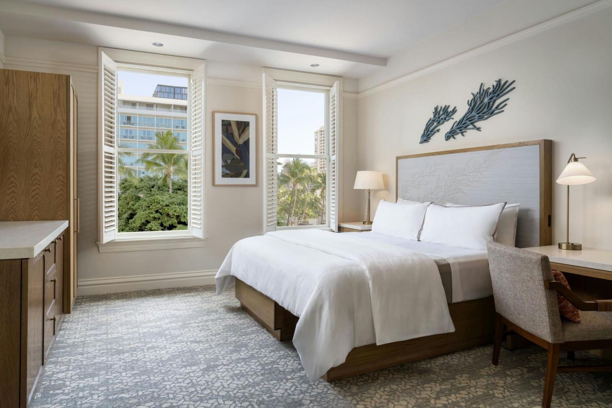 Historic Banyan Deluxe Larger Guest room 1 King City view