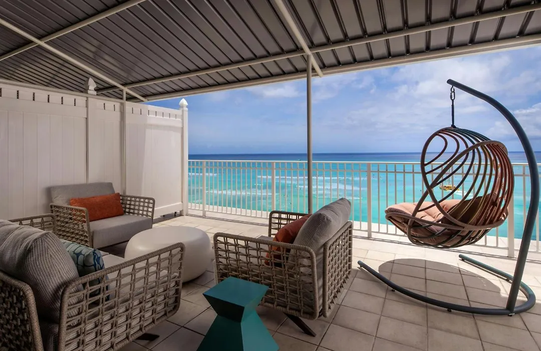 Moana Surfrider, A Westin Resort & Spa, Waikiki Beach-1